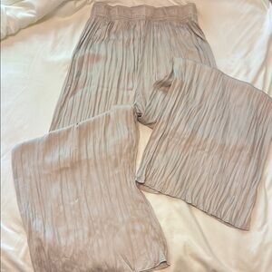 Pleated Beige Pants